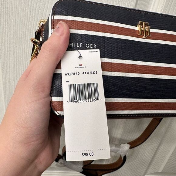 Tommy Hilfiger Stripped Camera Bag - Picture 3 of 3